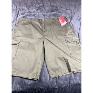 Unionbay Mens Cargo Shorts Dusty‎ Olive SIZE 42